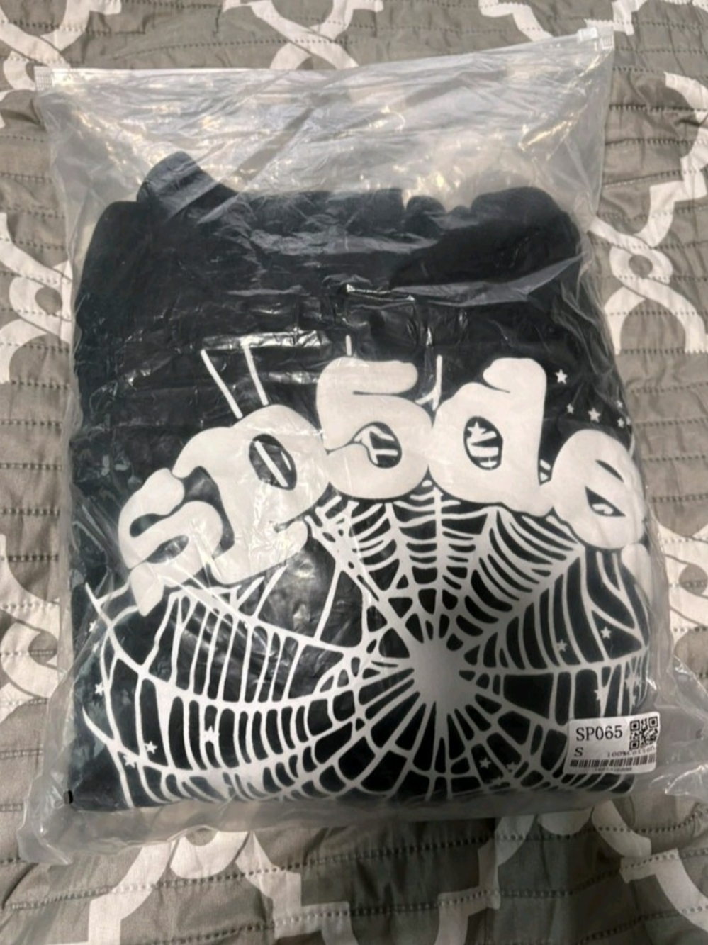 Black Spiderweb Graphic Kids Top -